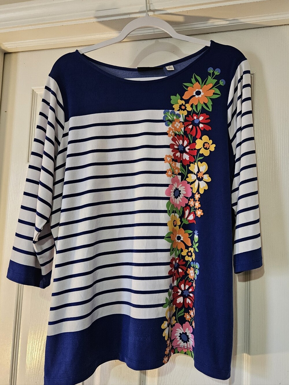 Bob Mackie Wearable Art Women's Top Size 1X 3/4 Sleeve Side Slits At Hem